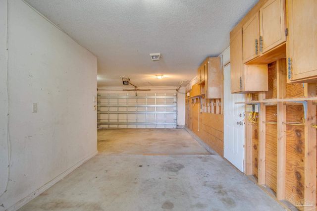 2974 Duke Dr, Gulf Breeze, FL 32563