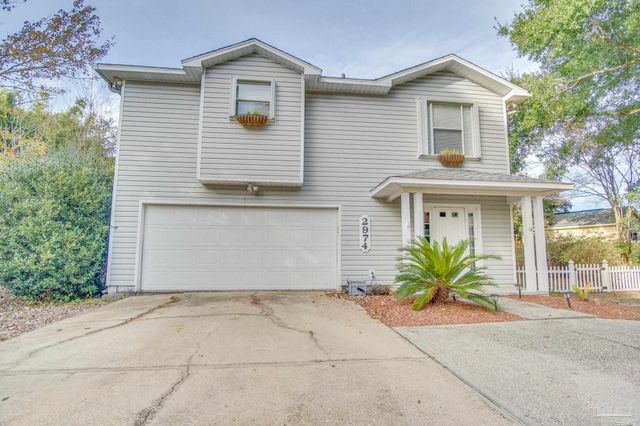 2974 Duke Dr, Gulf Breeze, FL 32563