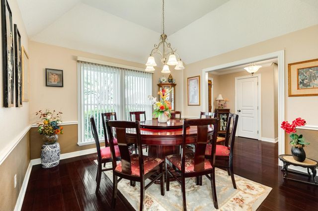 604 Enchanted Oaks Drive, Angleton, TX 77515