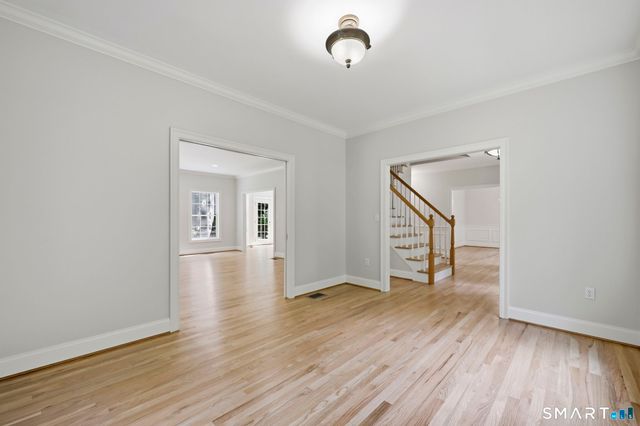 9 Ventres Way, Burlington, CT 06013