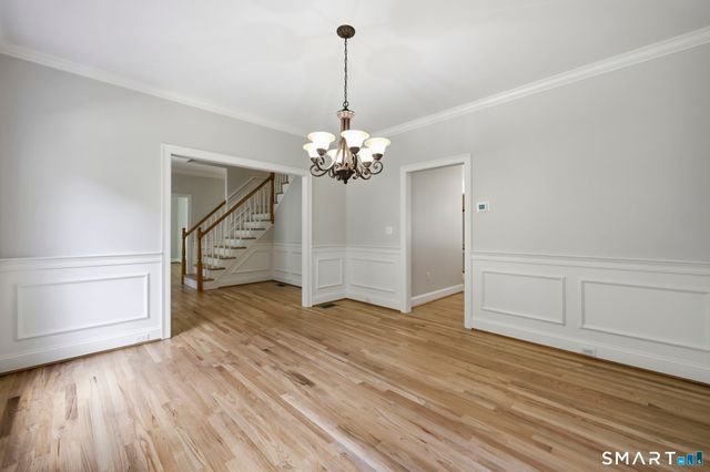 9 Ventres Way, Burlington, CT 06013