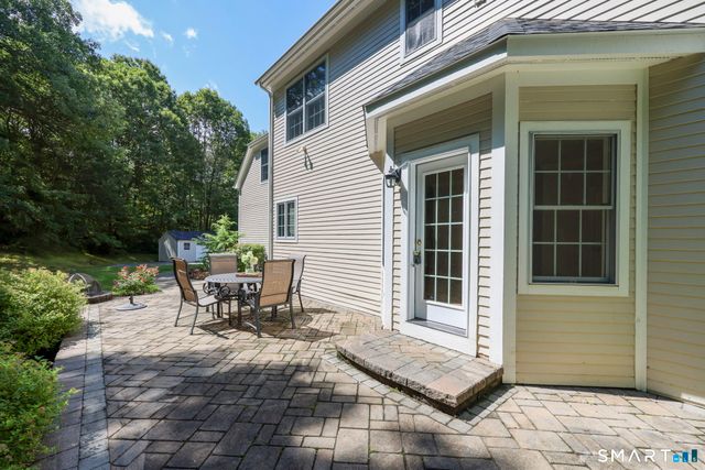 9 Ventres Way, Burlington, CT 06013