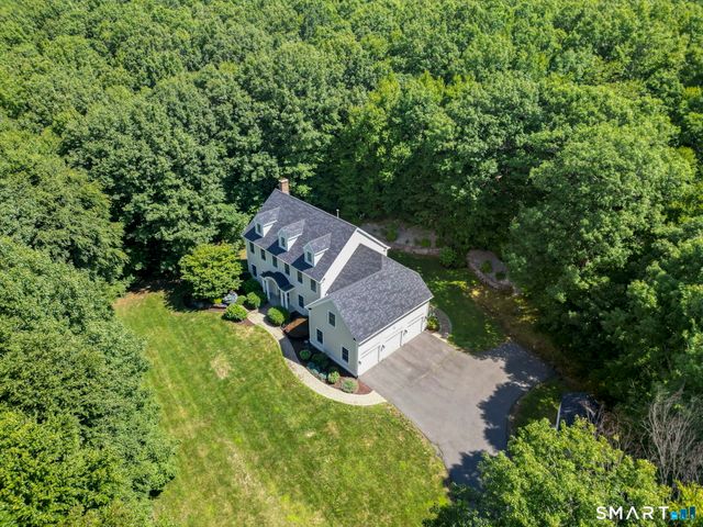 9 Ventres Way, Burlington, CT 06013