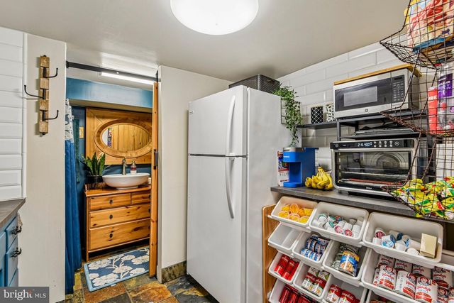 6115 EASTERN PKWY, Baltimore, MD 21206