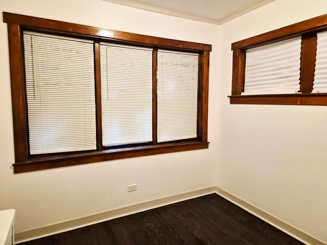 7826 S Bennett Avenue 1, Chicago, IL 60649