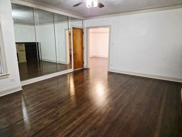 7826 S Bennett Avenue 1, Chicago, IL 60649