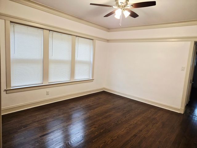 7826 S Bennett Avenue 1, Chicago, IL 60649