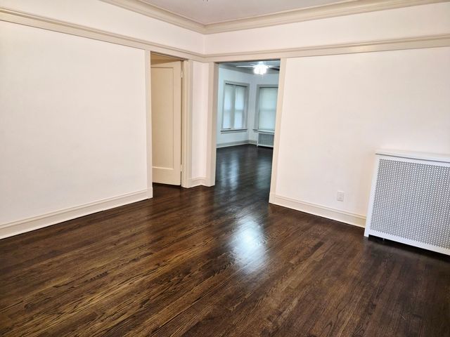 7826 S Bennett Avenue 1, Chicago, IL 60649