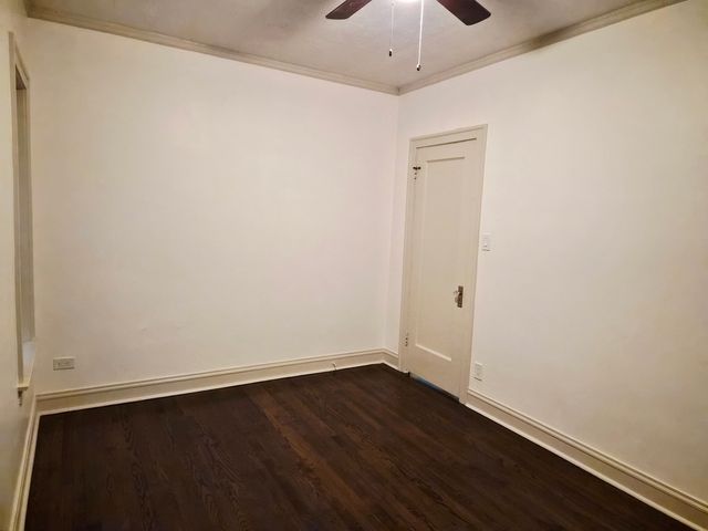 7826 S Bennett Avenue 1, Chicago, IL 60649