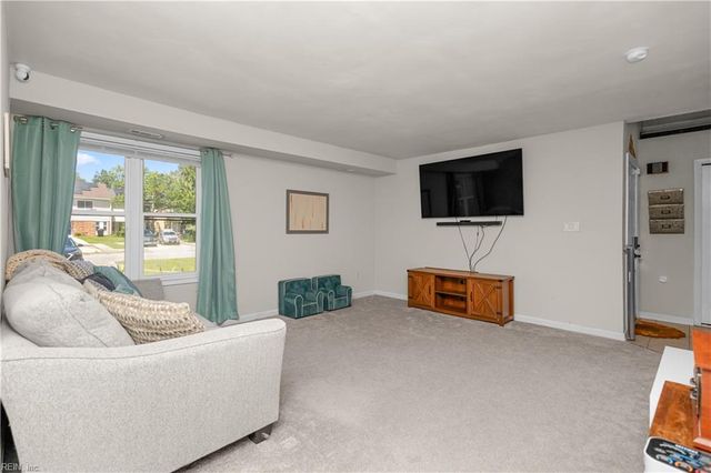 5701 Morningside CT, Virginia Beach, VA 23462