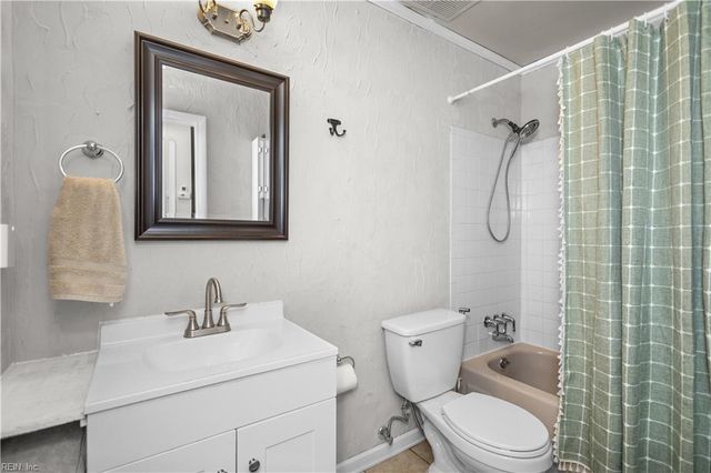 5701 Morningside CT, Virginia Beach, VA 23462