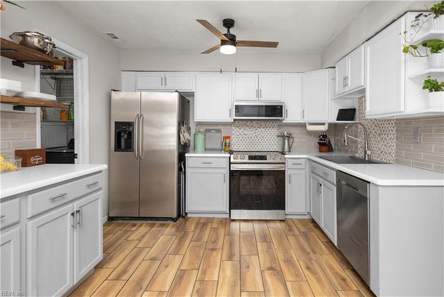 5701 Morningside CT, Virginia Beach, VA 23462