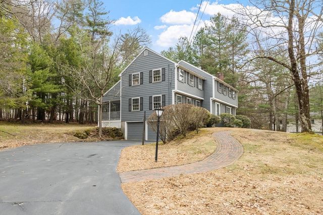 31 Old Stagecoach Rd, Bedford, MA 01730