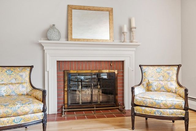 31 Old Stagecoach Rd, Bedford, MA 01730