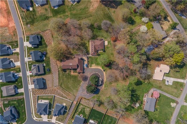 5890 Clouds Harbor Trail, Clemmons, NC 27012