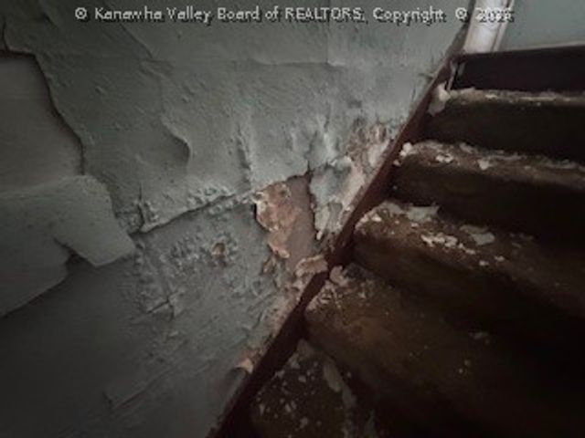 1626 King Street, South Charleston, WV 25303