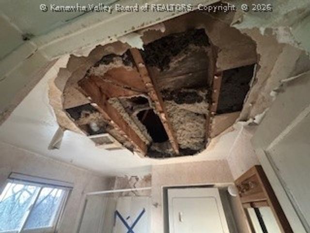 1626 King Street, South Charleston, WV 25303