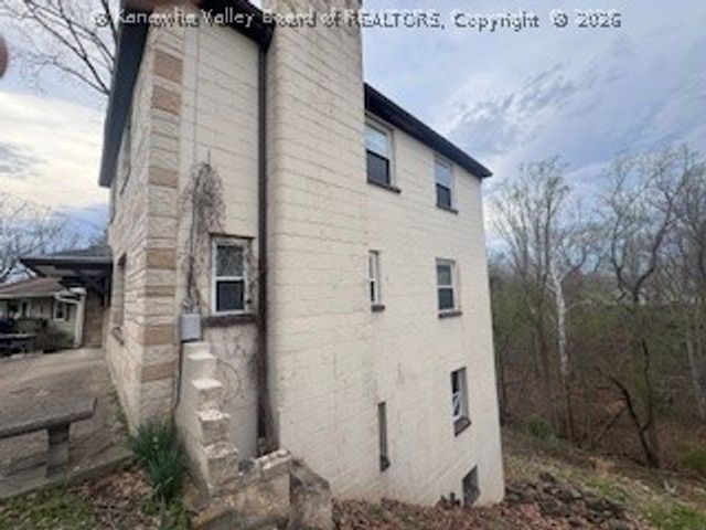 1626 King Street, South Charleston, WV 25303