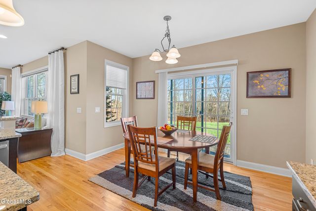 42 Chester Drive, Halfmoon, NY 12118