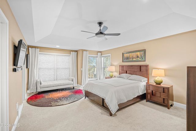 42 Chester Drive, Halfmoon, NY 12118