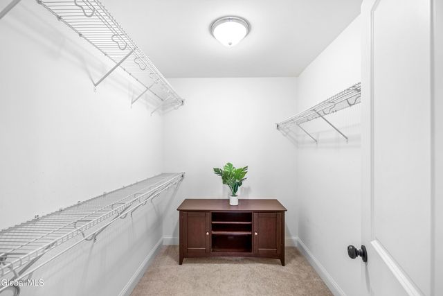 42 Chester Drive, Halfmoon, NY 12118