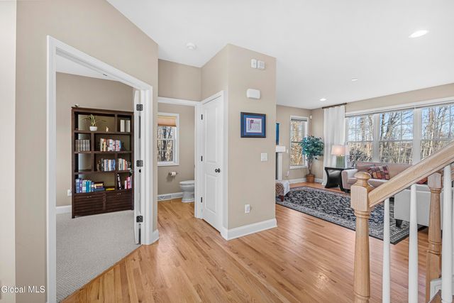 42 Chester Drive, Halfmoon, NY 12118