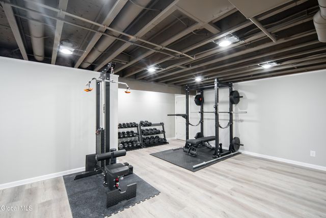 42 Chester Drive, Halfmoon, NY 12118