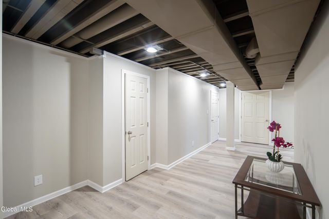 42 Chester Drive, Halfmoon, NY 12118