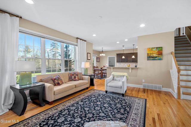 42 Chester Drive, Halfmoon, NY 12118