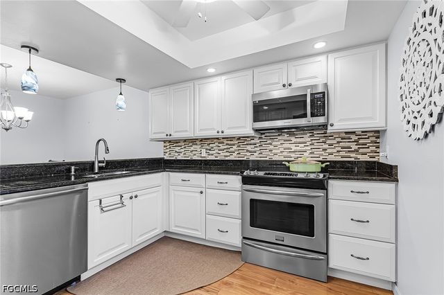 10101 Maddox LN 201, Bonita Springs, FL 34135