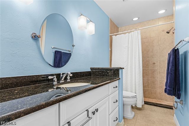 10101 Maddox LN 201, Bonita Springs, FL 34135