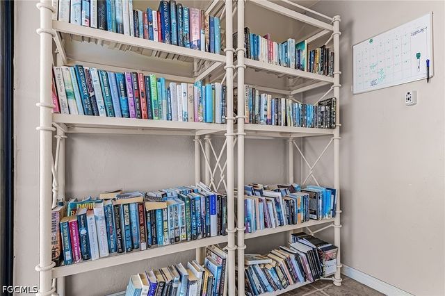 10101 Maddox LN 201, Bonita Springs, FL 34135