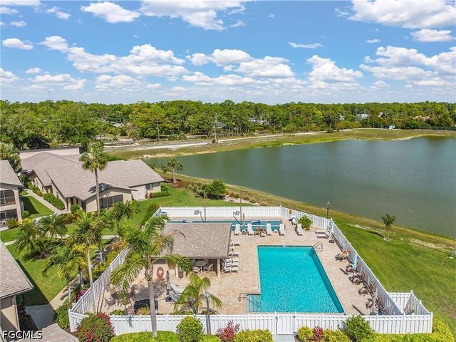 10101 Maddox LN 201, Bonita Springs, FL 34135