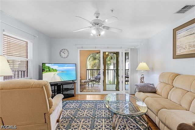 10101 Maddox LN 201, Bonita Springs, FL 34135