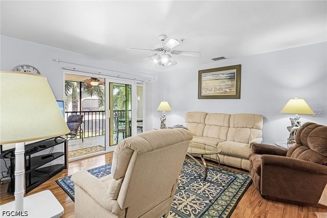 10101 Maddox LN 201, Bonita Springs, FL 34135