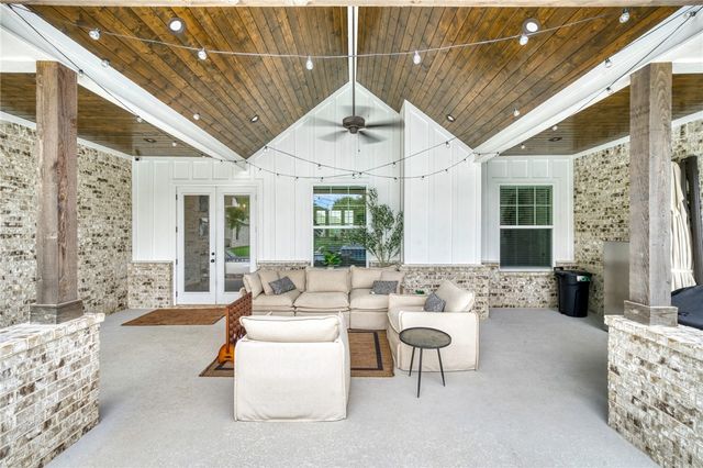 5527 Millstone Drive, College Station, TX 77845