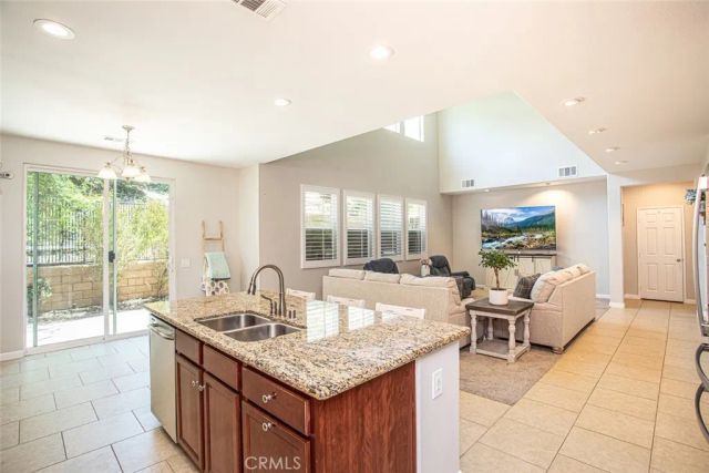 17122 Broken Rock Court, Riverside, CA 92503