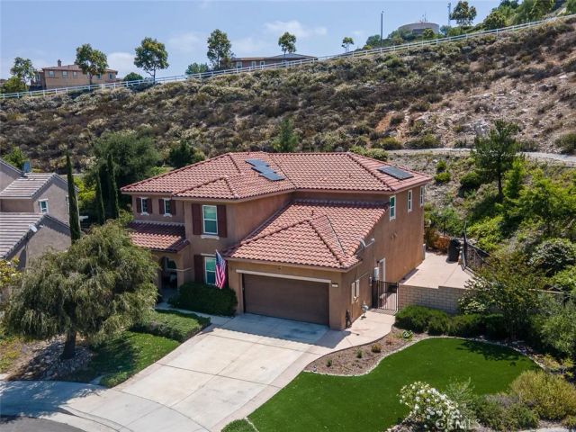 17122 Broken Rock Court, Riverside, CA 92503