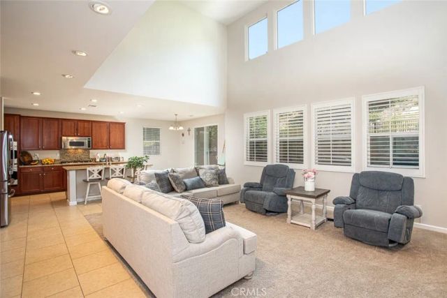 17122 Broken Rock Court, Riverside, CA 92503