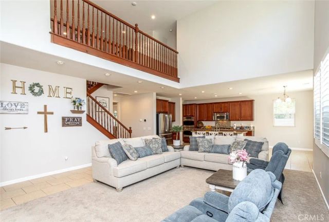 17122 Broken Rock Court, Riverside, CA 92503