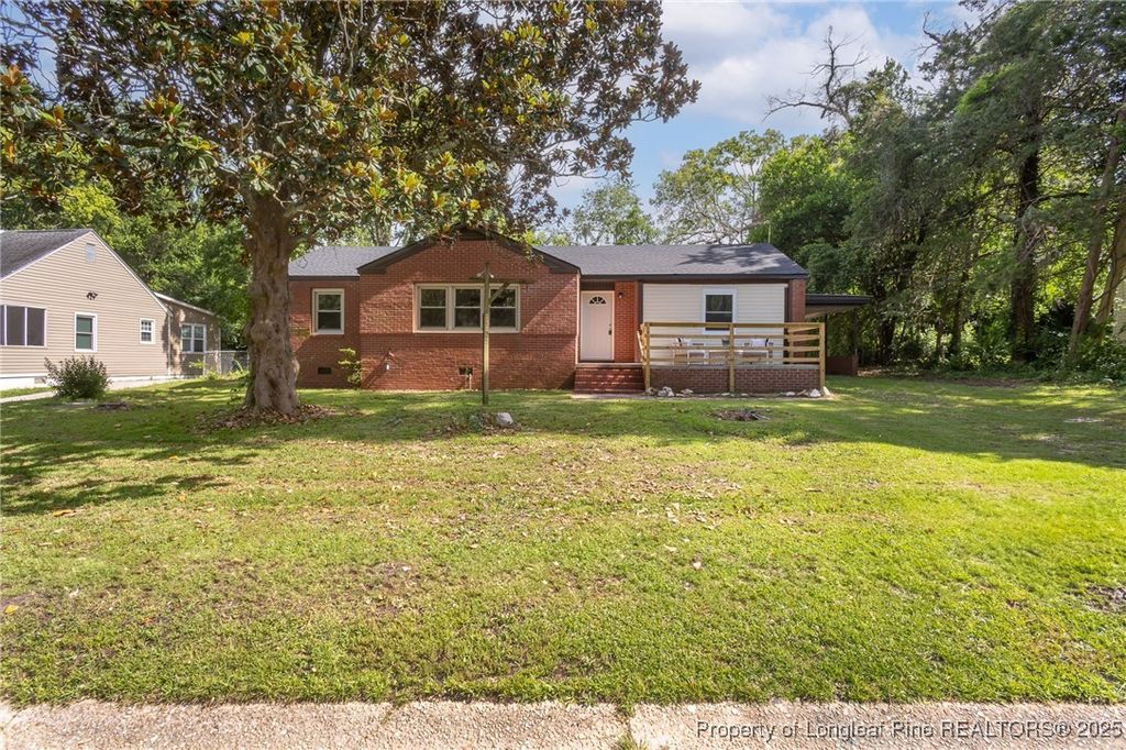 116 BROOKWOOD Avenue, Fayetteville, NC 28301