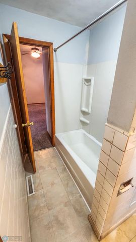 57 N Terrace N, Fargo, ND 58102