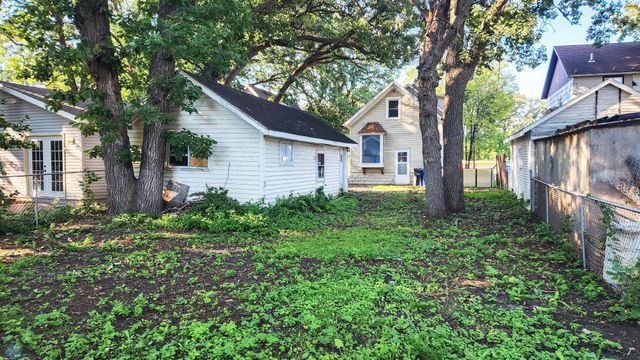 57 N Terrace N, Fargo, ND 58102