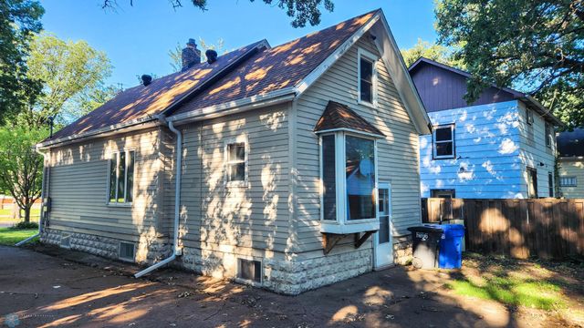 57 N Terrace N, Fargo, ND 58102