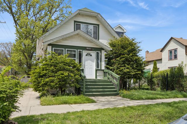 7220 N Hamilton Avenue, Chicago, IL 60645