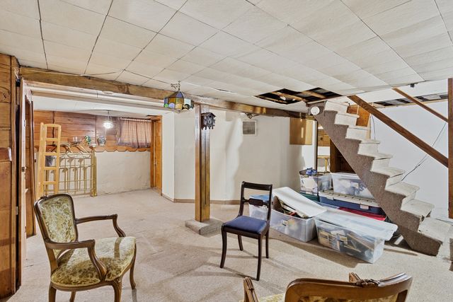 7220 N Hamilton Avenue, Chicago, IL 60645