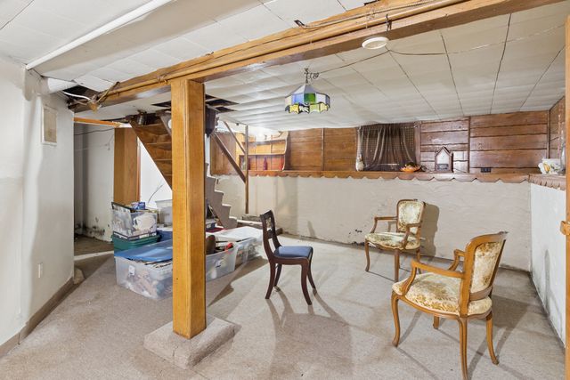 7220 N Hamilton Avenue, Chicago, IL 60645