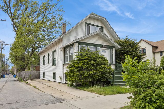 7220 N Hamilton Avenue, Chicago, IL 60645