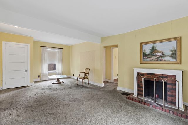 7220 N Hamilton Avenue, Chicago, IL 60645