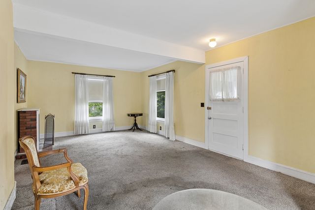 7220 N Hamilton Avenue, Chicago, IL 60645